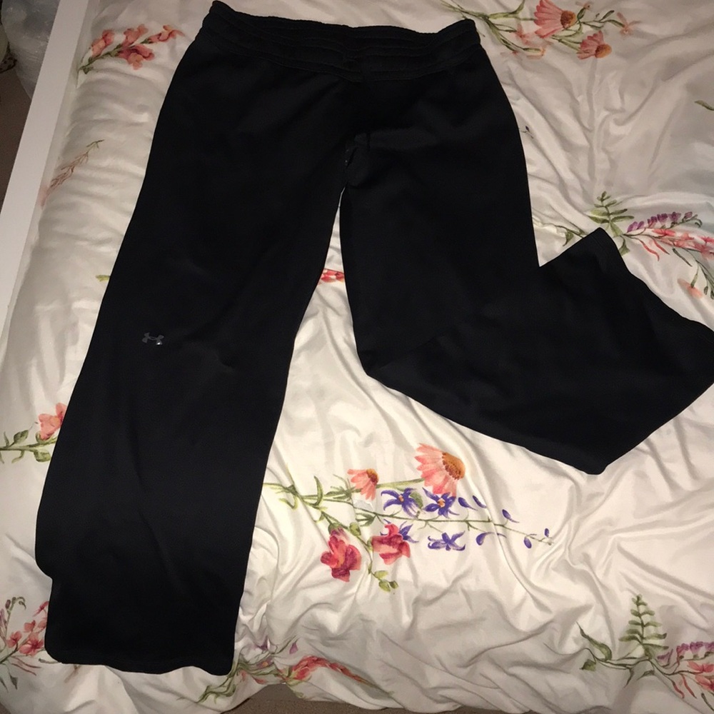 Black sweatpants